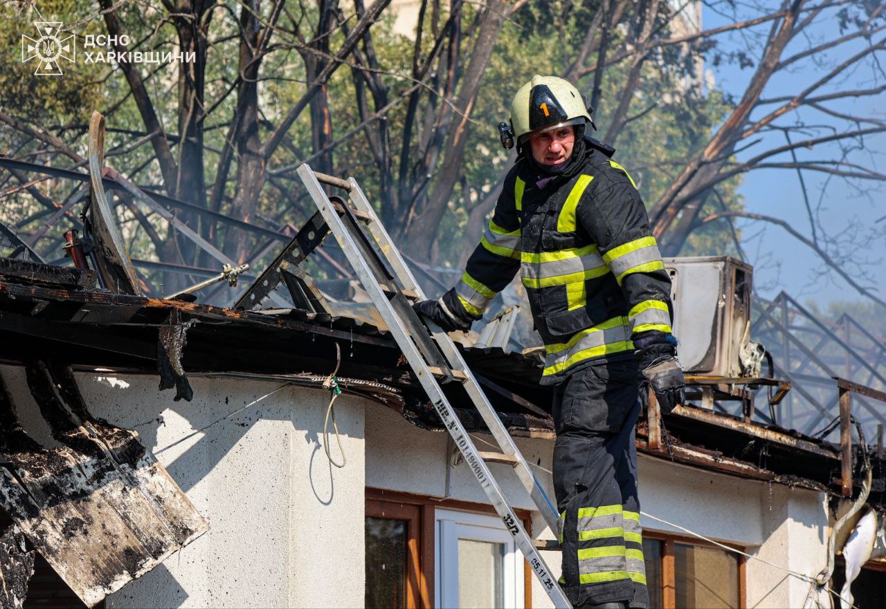 Загасили пожежу у кафе вогнеборці міста: Новини Харкова